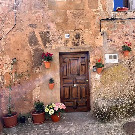 Ferienhaus Casa Matatarde Rustica Poza de la Sal